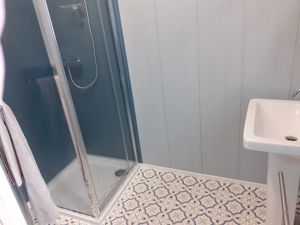 Photo 8- click for photo gallery